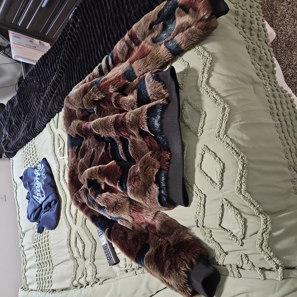 Jacket - Picture 2 of 3